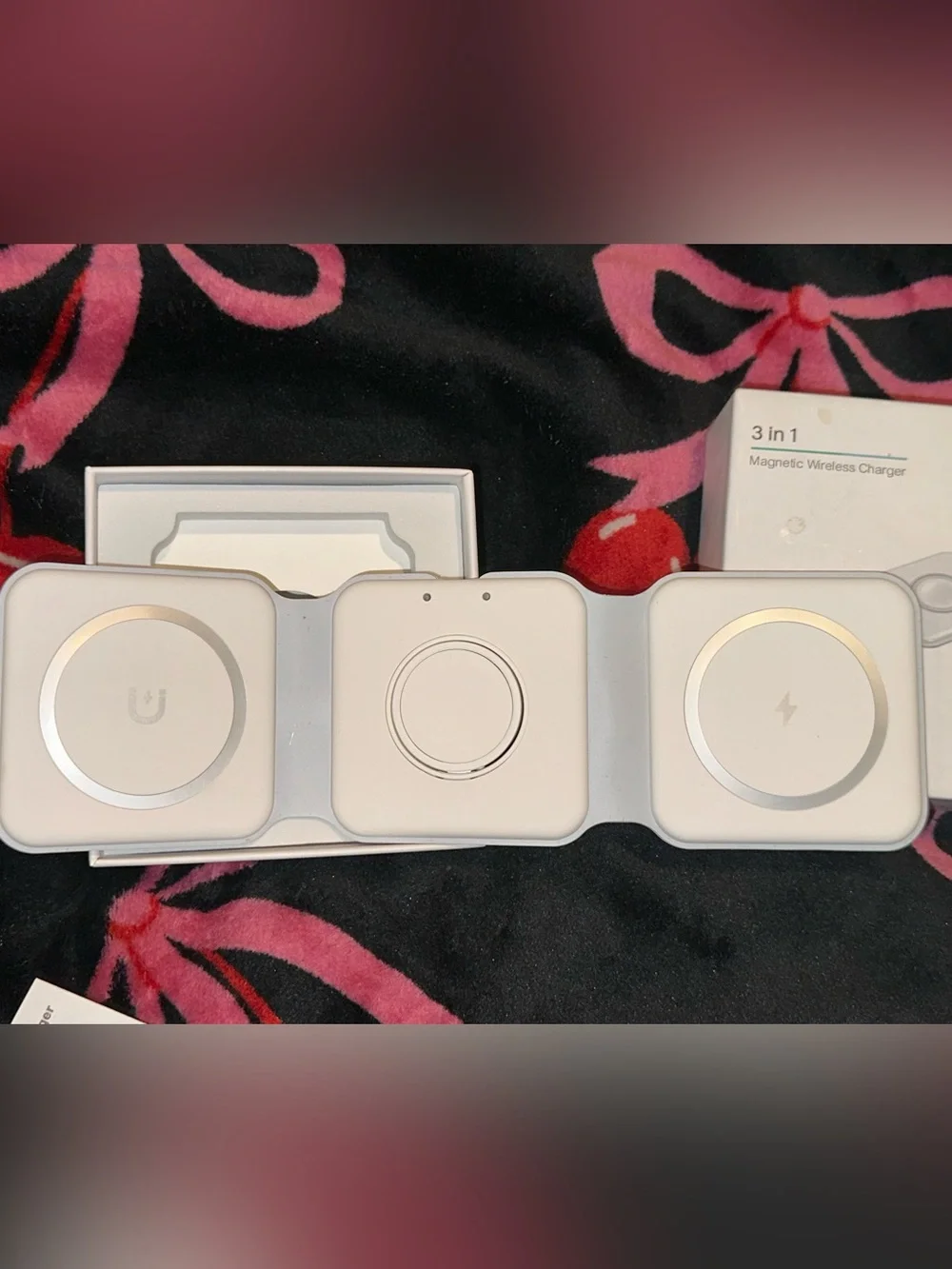 3-in-1 Magnetic Wireless Charger - White